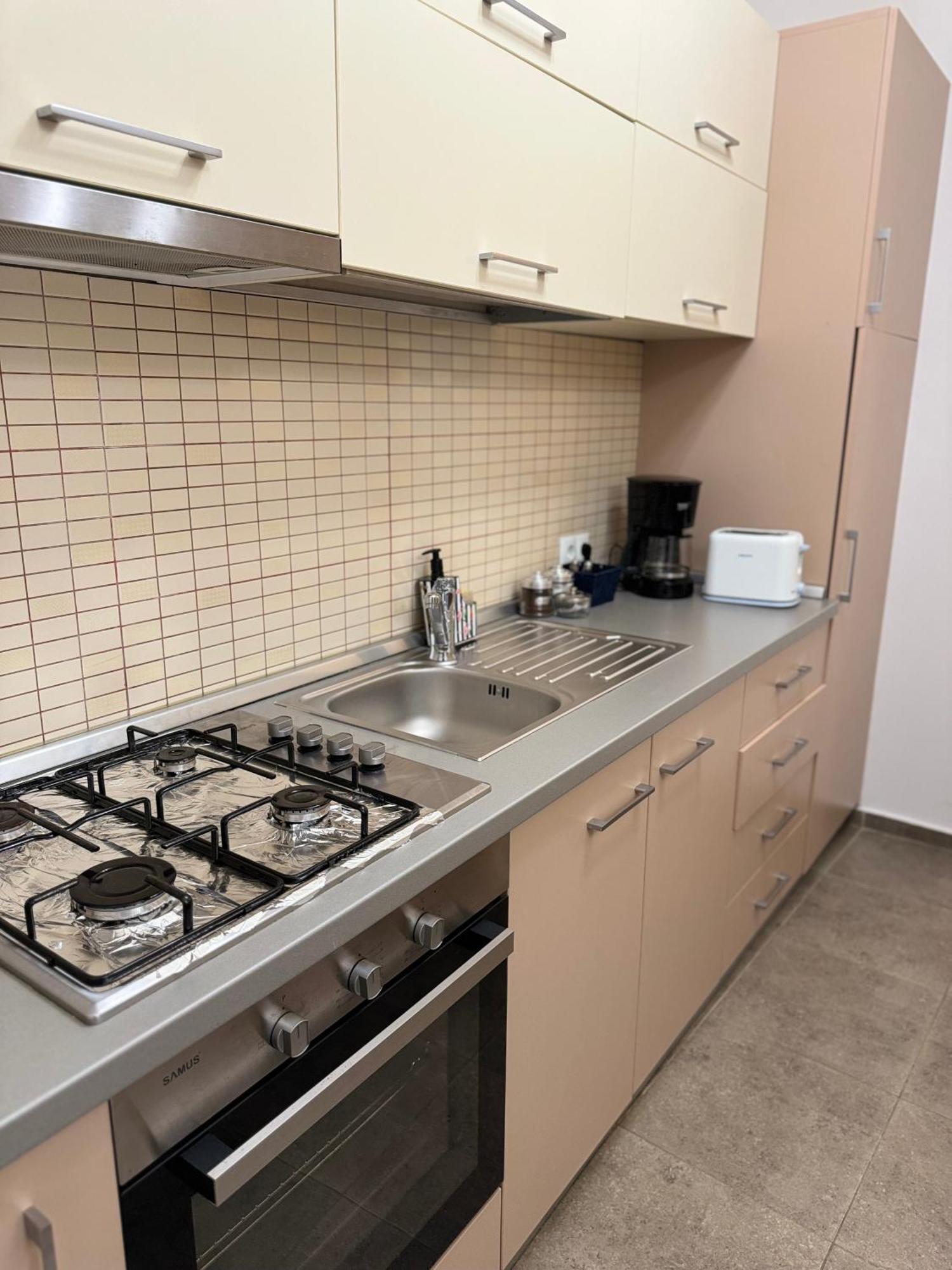 Ada'S Luxury Apartament&Studio - Old City Brasov Bagian luar foto