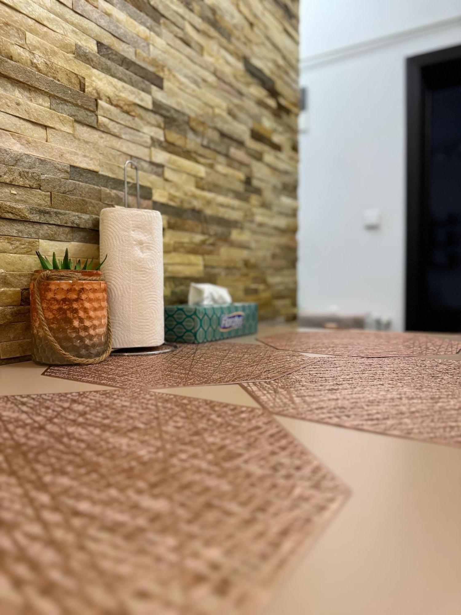 Ada'S Luxury Apartament&Studio - Old City Brasov Bagian luar foto