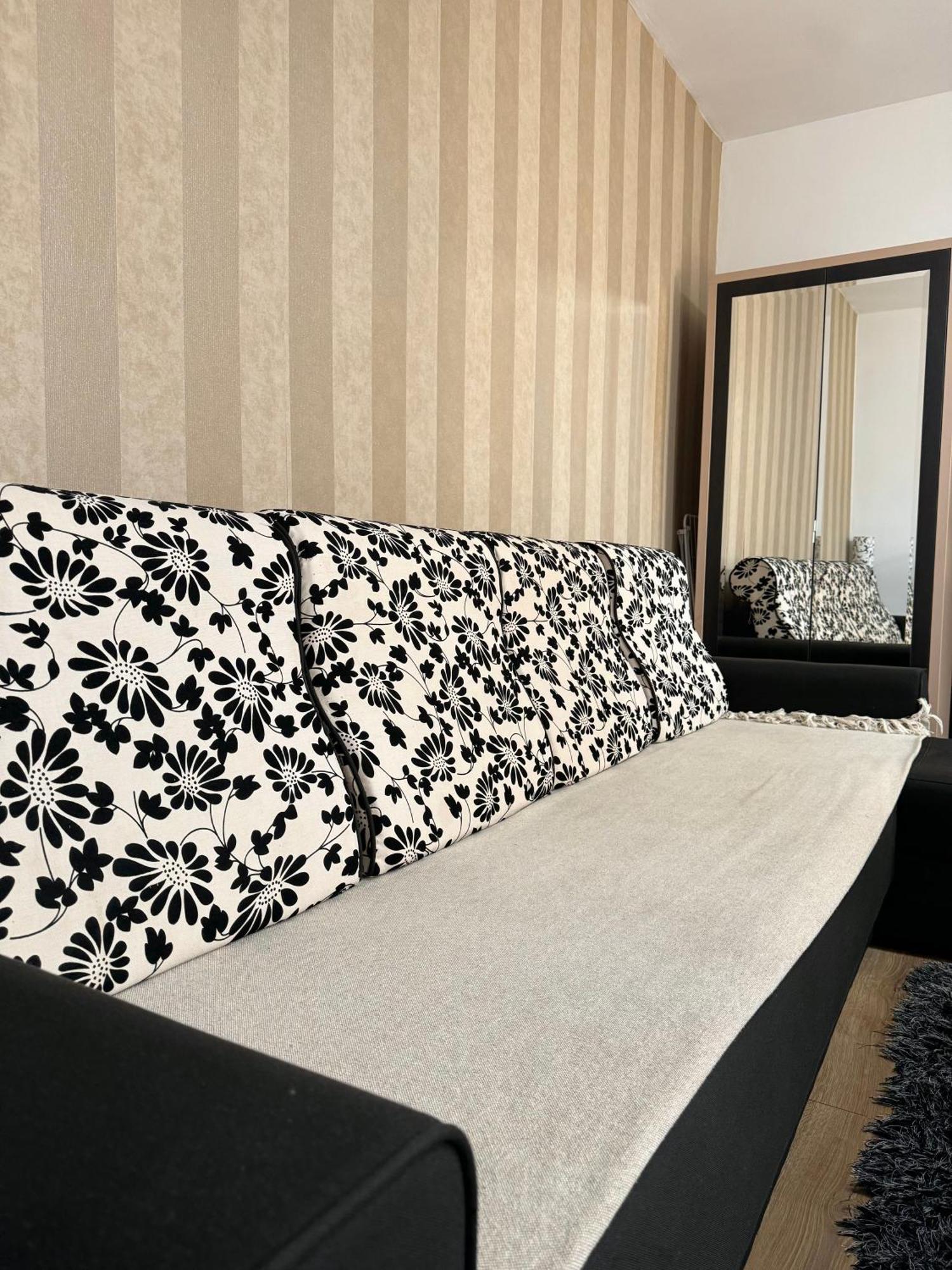 Ada'S Luxury Apartament&Studio - Old City Brasov Bagian luar foto