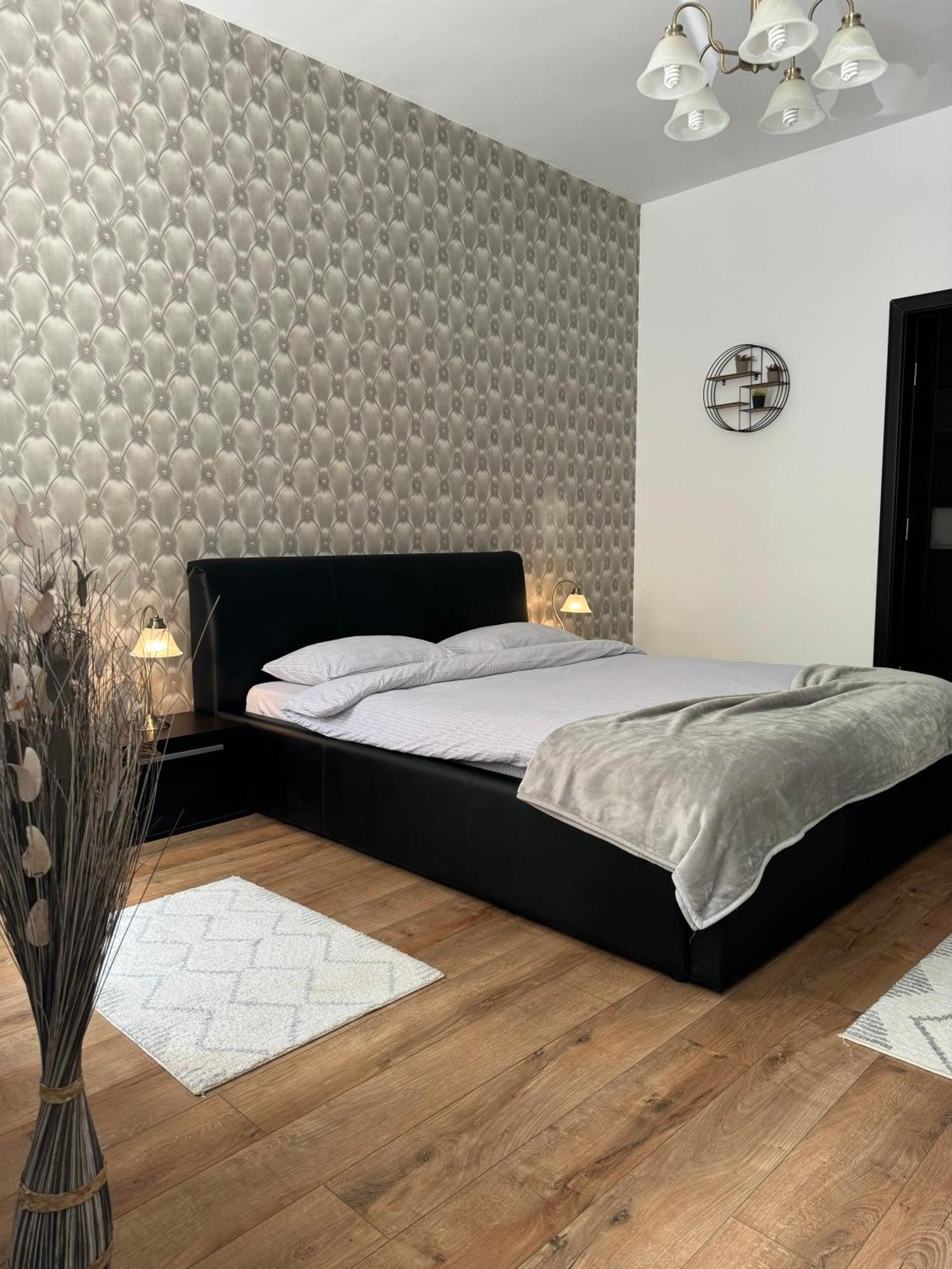 Ada'S Luxury Apartament&Studio - Old City Brasov Bagian luar foto